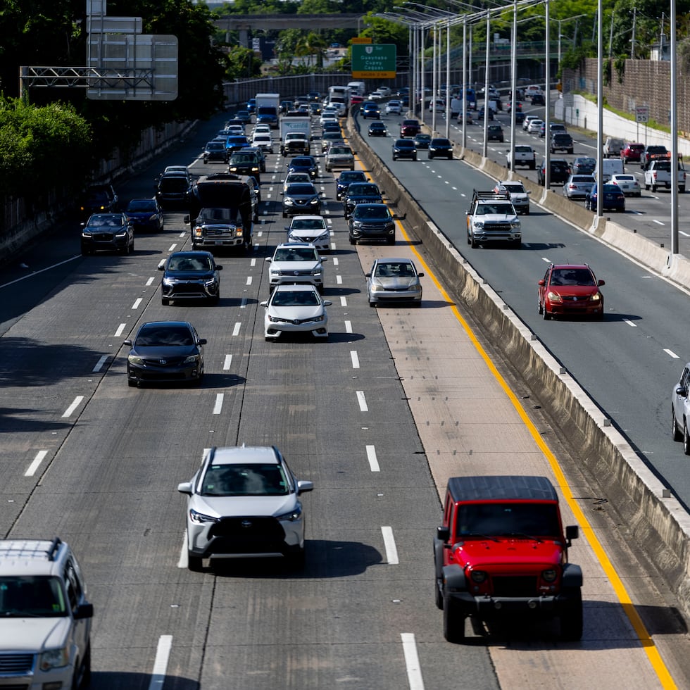 Agentes de la Policía investigan las circunstancias del incidente.