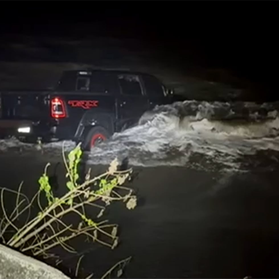 Los hechos tuvieron lugar frente a un negocio en la carretera PR-102, en la playa Guanajibo de Mayagüez.