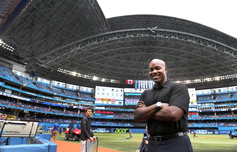 Carlos Delgado celebró el nombramiento de Charlie Montoyo como dirigente de Toronto.