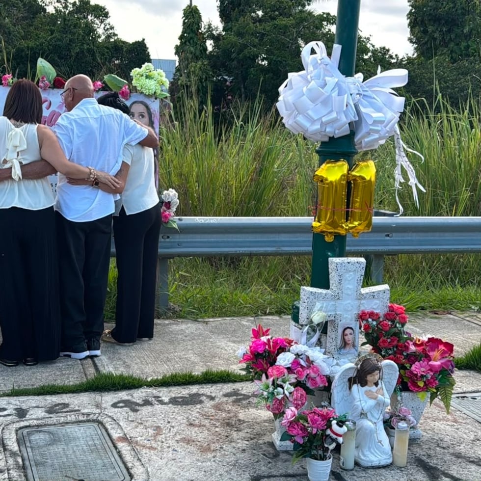 Tras un jurado declarar culpable a Elvia Cabrera por el asesinato de Gabrierla Nicole Pratts, los familiares de la joven fueron hasta el desvío Roberto Colón, donde ocurrió el crimen en agosto de 2025.