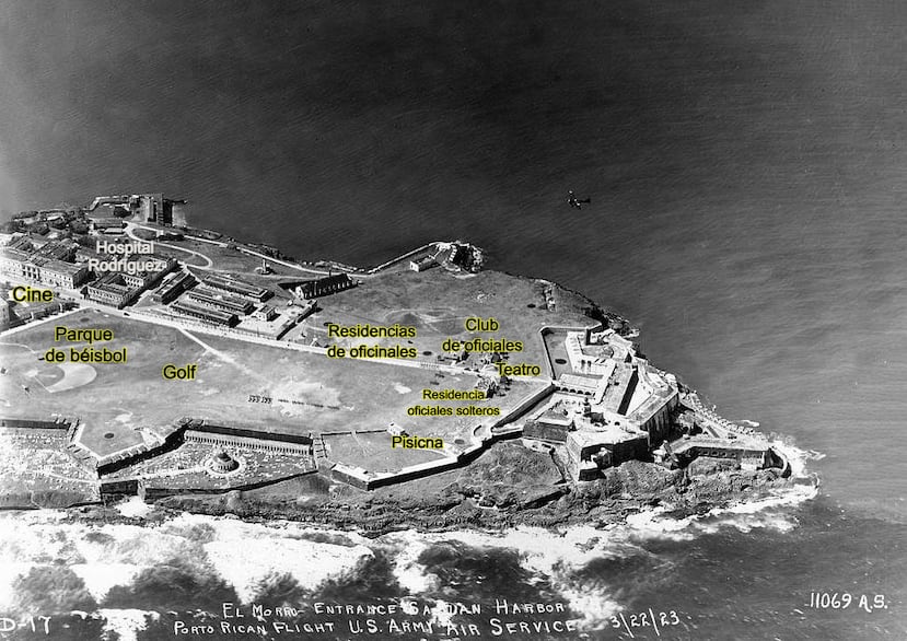 Vista aérea de los terrenos de Fort Brooke tomada en 1923. Nótese que aún ni las residencias de los oficiales ni la pisicina habían sido construidas.