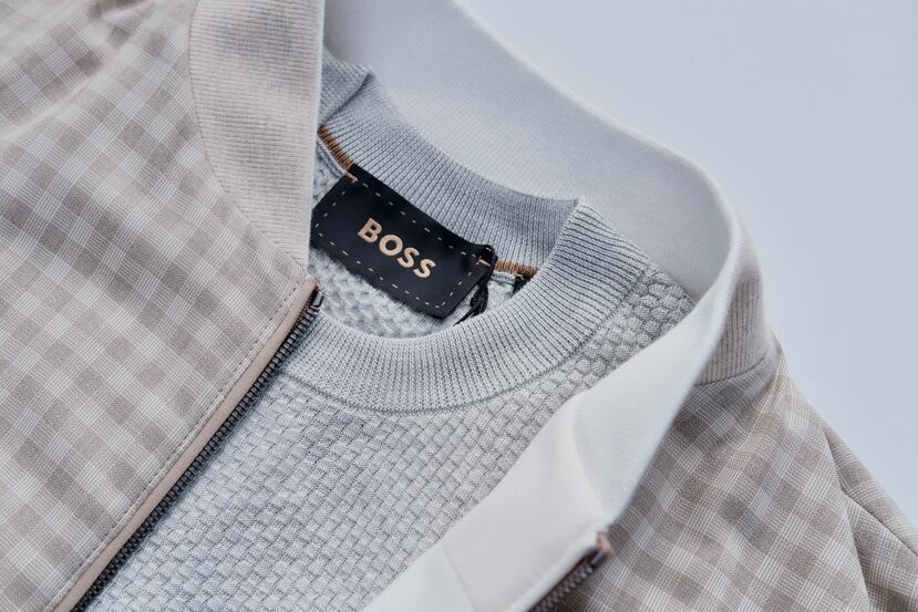 Piezas en tonos neutros de la colección Camel. Disponible en BOSS, de Hugo Boss, en el segundo nivel.