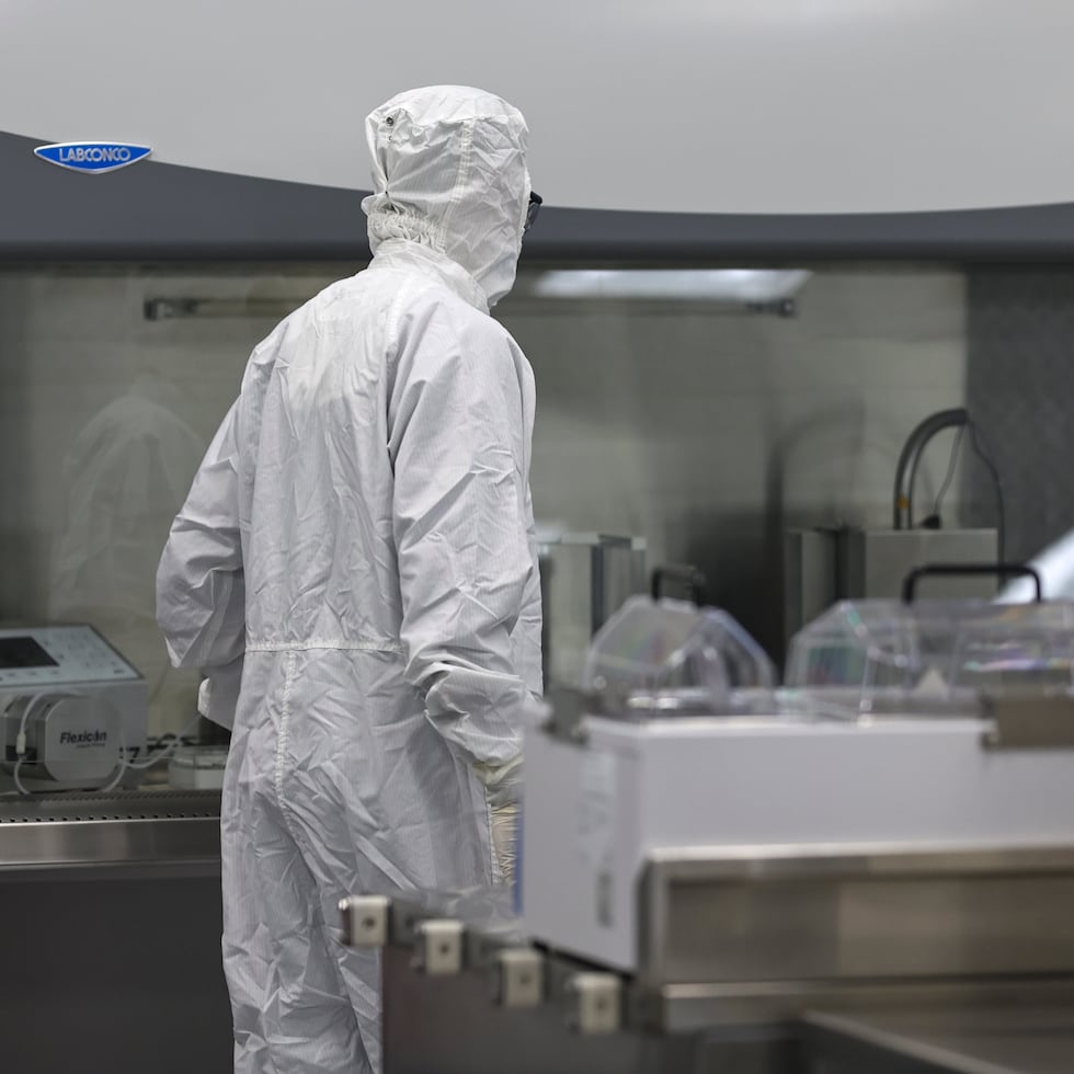 The Toa Baja plant will house the operation of Taiwan's PharmaEssentia, which expects to generate 90 specialized jobs in its first stage.