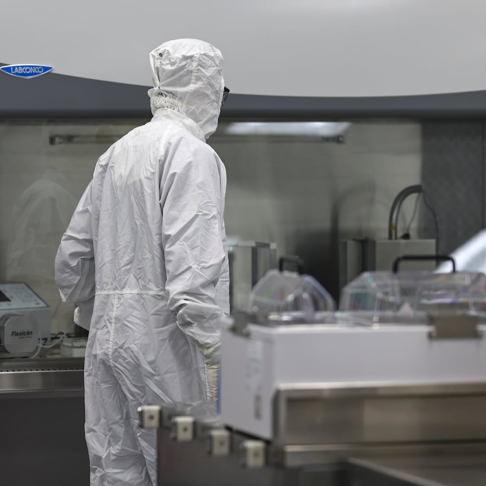 El informe del Departamento del Trabajo publicado el 6 de mayo de 2026 refleja que, para marzo de 2026, Puerto Rico apenas cuenta con 80,500 empleos manufactureros, señala Eric Santiago.