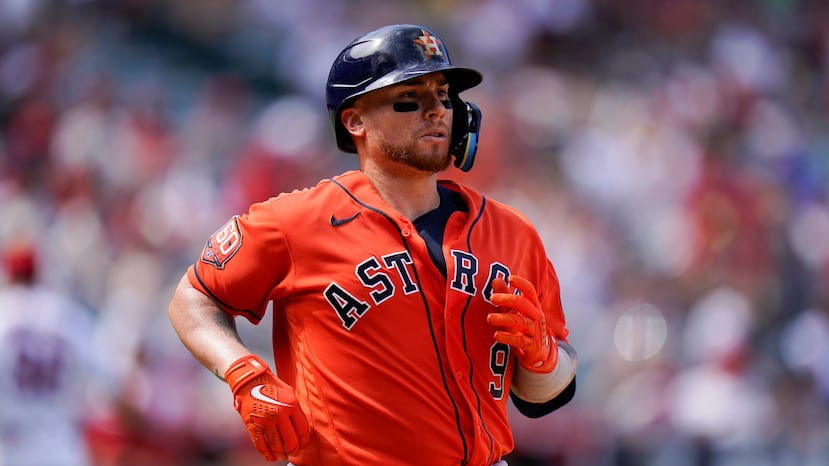El boricua Christian Vázquez avanzaría con los Astros a su quinta postemporada. En sus cuatro participaciones anteriores, conquistó las Series Mundiales de 2018 con Boston y de 2022 con Houston.