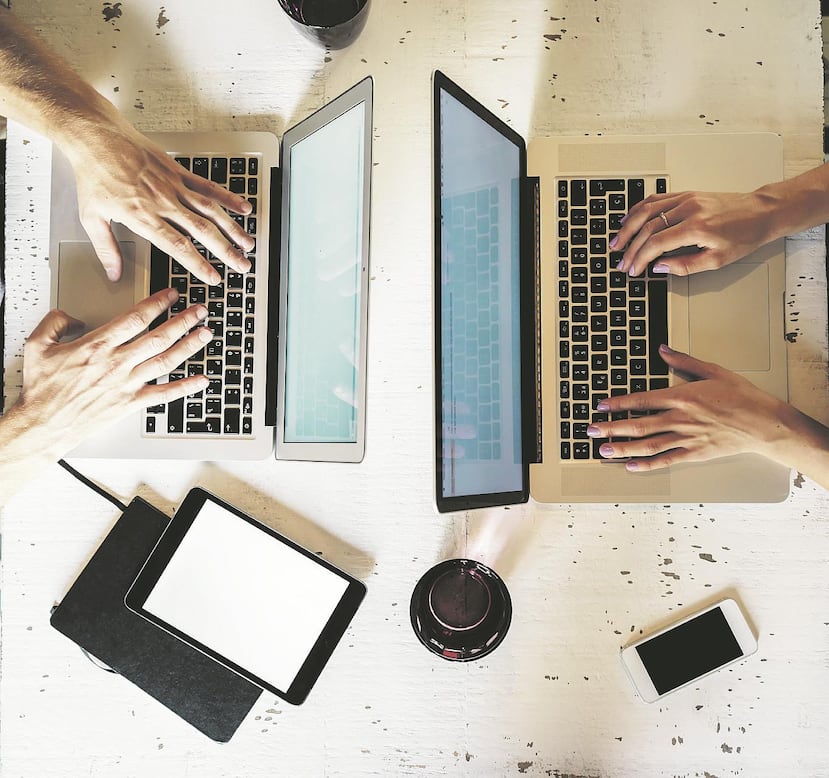 Según LinkedIn, entre las habilidades duras en mayor demanda están: manejo de datos en la nube, inteligencia artificial, razonamiento analítico, manejo de personas y diseño de experiencia del usuario. (Shutterstock)