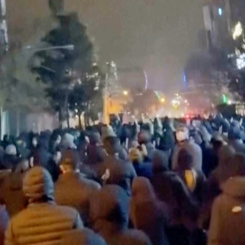 Con el internet caído en Irán y las líneas telefónicas cortadas, evaluar las manifestaciones desde el extranjero se ha vuelto más difícil.