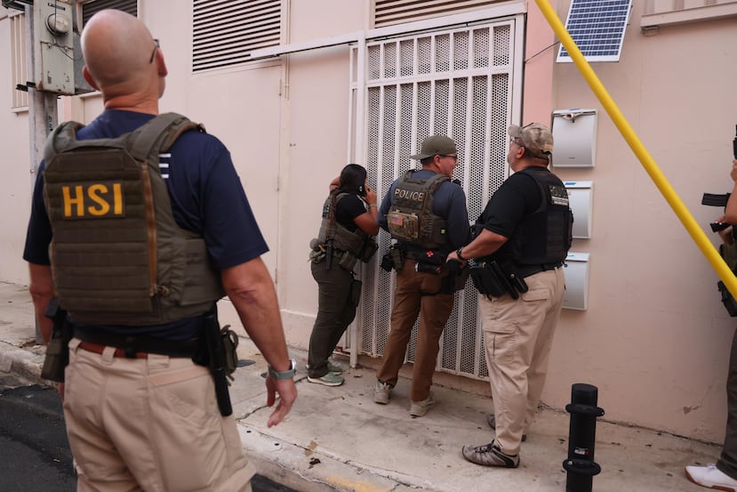 Agentes de HSI arrestan a una persona por cargos de explotación infantil.