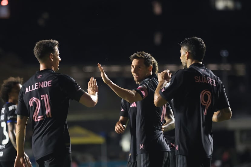 Lionel Messi celebra el gol que eventualmente selló el triunfo.