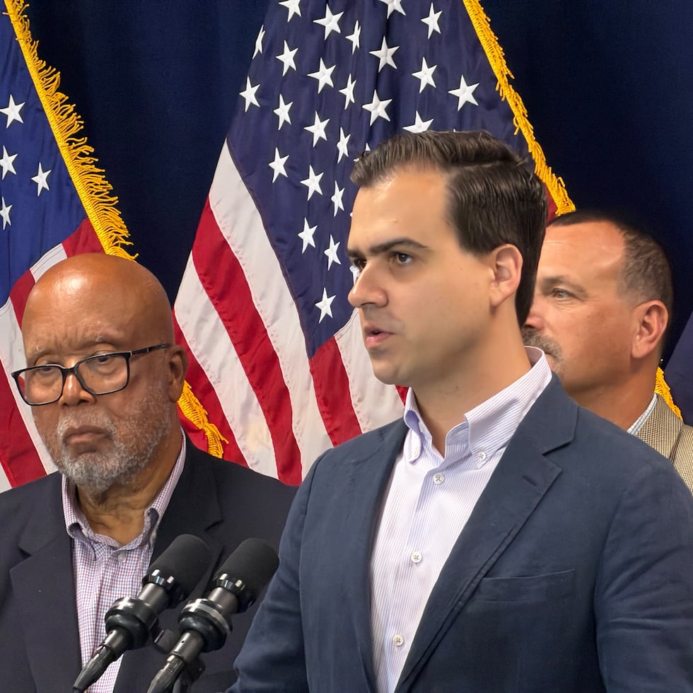 Durante el encuentro, miembros del Comité de Seguridad Nacional del Congreso dialogaron con alcaldes, líderes universitarios y representantes del sector académico sobre la preparación de Puerto Rico ante emergencias, la resiliencia tras desastres naturales y la formación de profesionales en ciberseguridad.