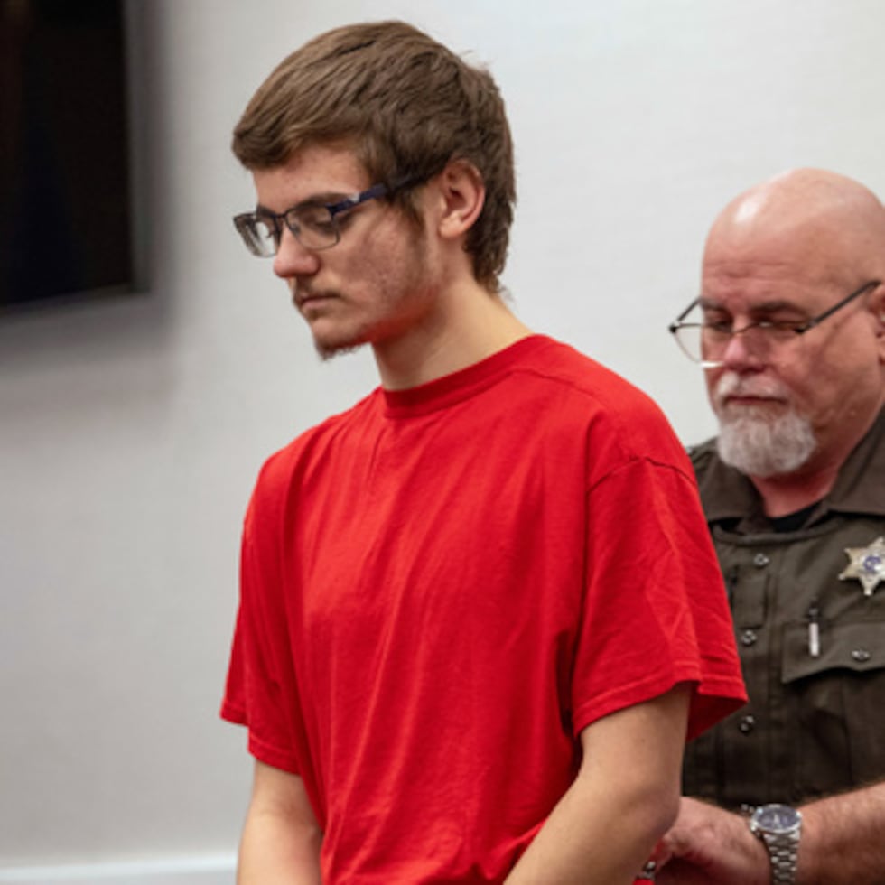 Nikita Casap se enfrenta a múltiples cargos, entre ellos dos de homicidio, dos de ocultación de cadáver y robo, y el juicio está previsto que comience el 2 de marzo.