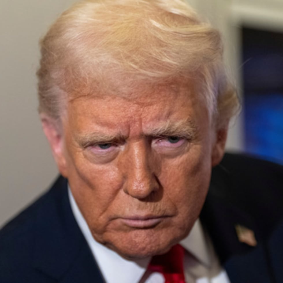 Trump también dirigió el miércoles su atención a Minnesota, donde se quejó de “cientos de miles de somalíes” que están “desgarrando ese estado que una vez fue grandioso”.