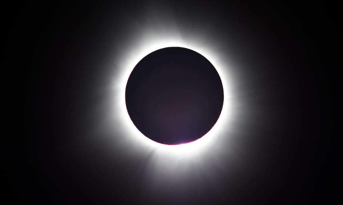 Eclipse solar total este miércoles: visible desde Europa y seguible en vivo desde Puerto Rico
