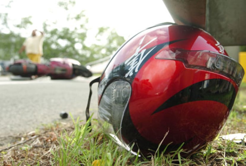 Un motociclista desordenado perdió el control del vehículo y cayó al pavimento. (Primera Hora / Archivo / Carlos Giusti)