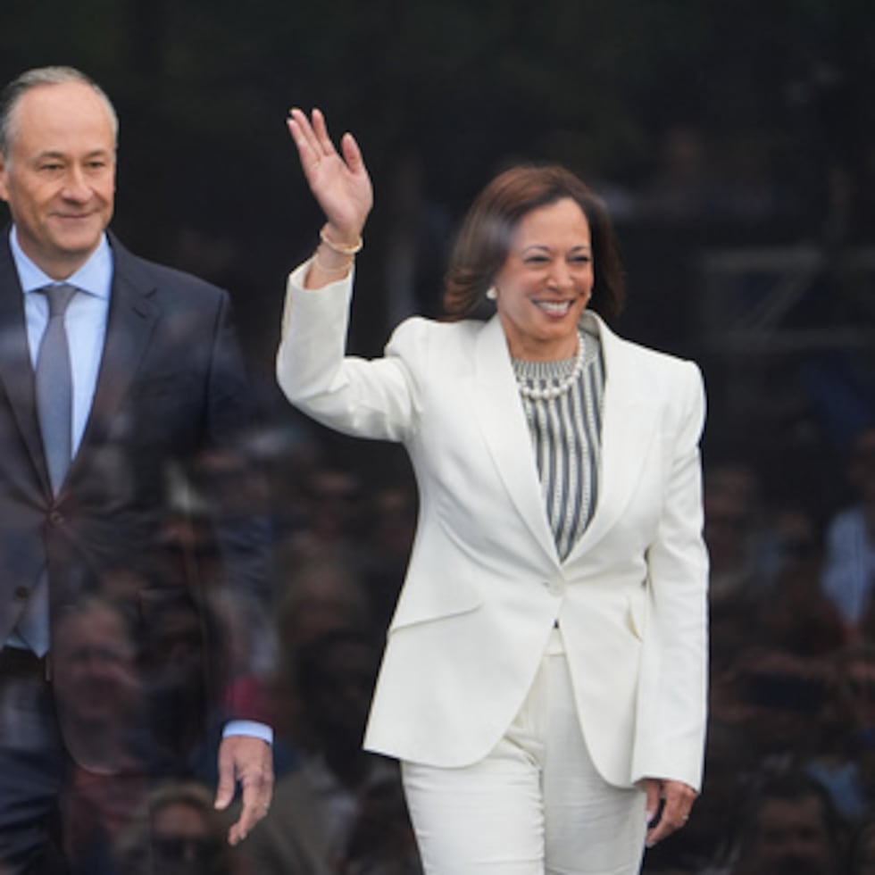 La exvicepresidenta Kamala Harris y su marido, Doug Emhoff, no estaban en su residencia, en Malibú, cuando se reportó la incursión.