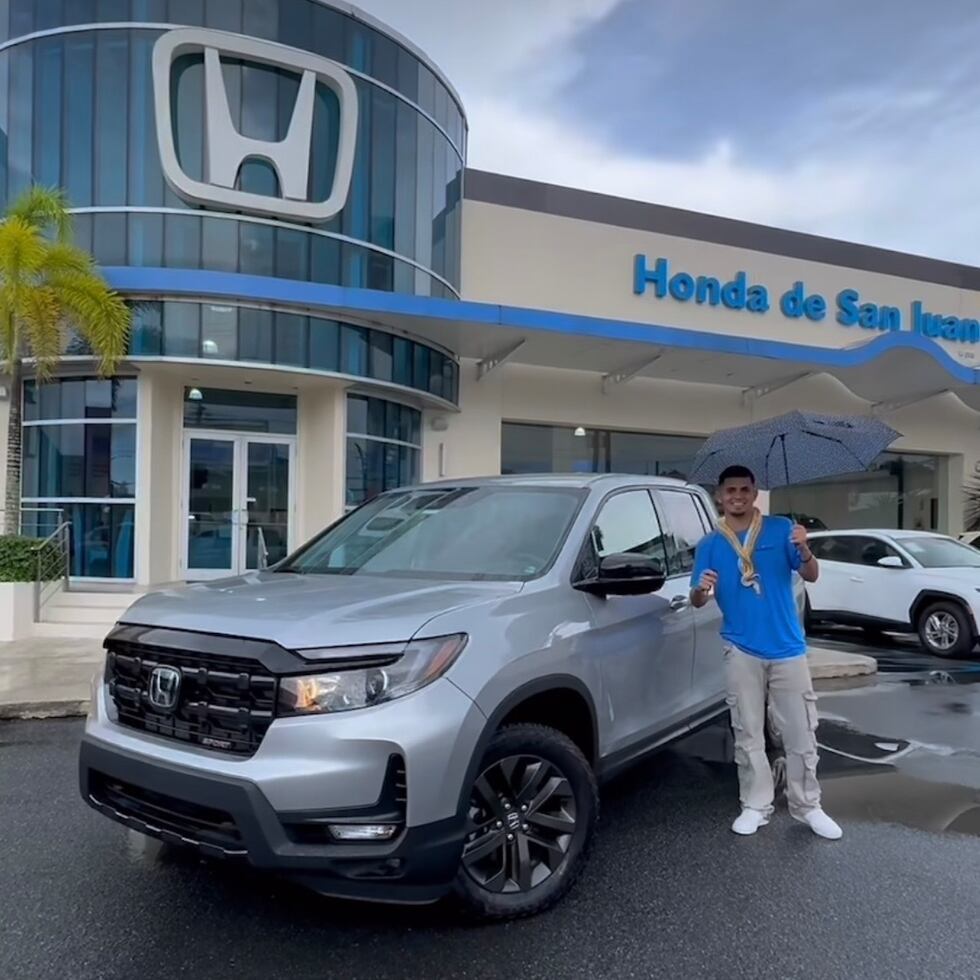 En un video publicado en sus redes sociales, “Gongo” relató que recientemente sufrió un accidente, por lo que su carro se encontraba en un taller mecánico.