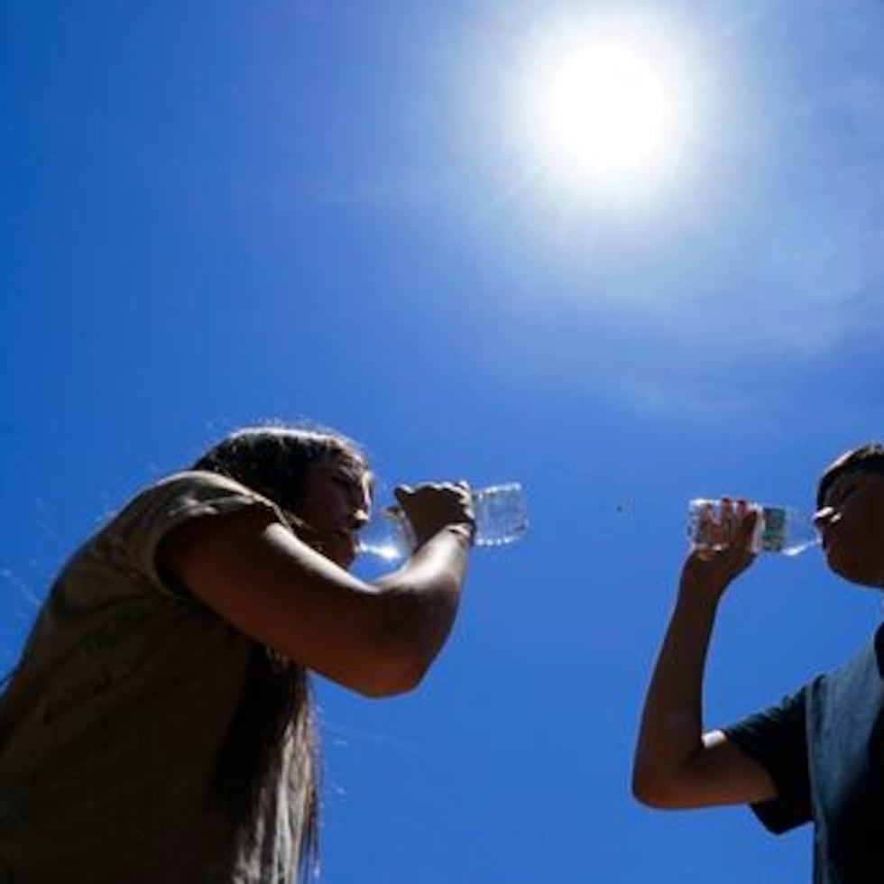 La advertencia de calor estará en efecto entre las 10:00 de la mañana y las 5:00 de la tarde.