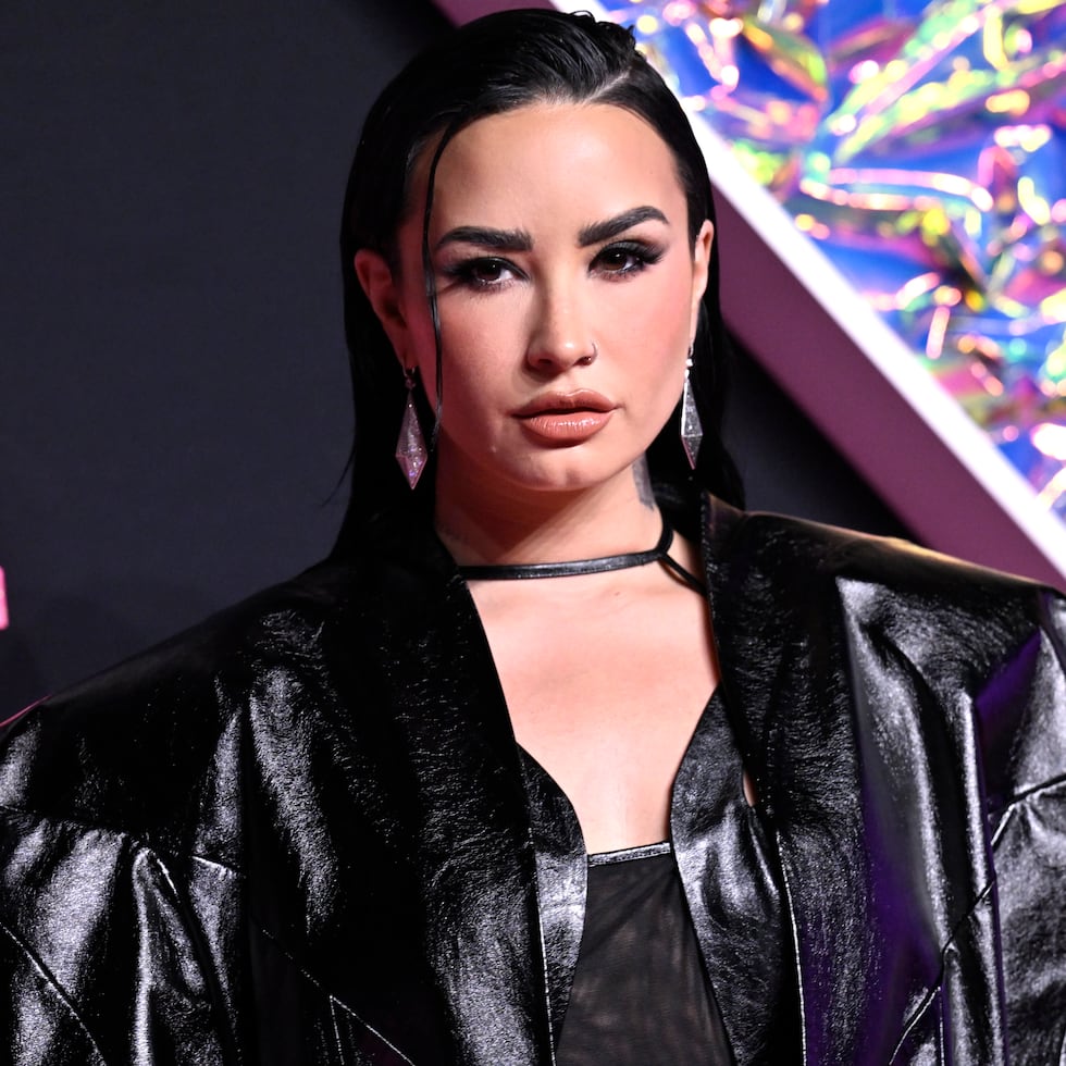 Llegó mayo y la cantante y actriz Demi Lovato se casó con el cantautor Jordan Lutes en la histórica propiedad Bellosguardo Estate en Santa Bárbara, California.