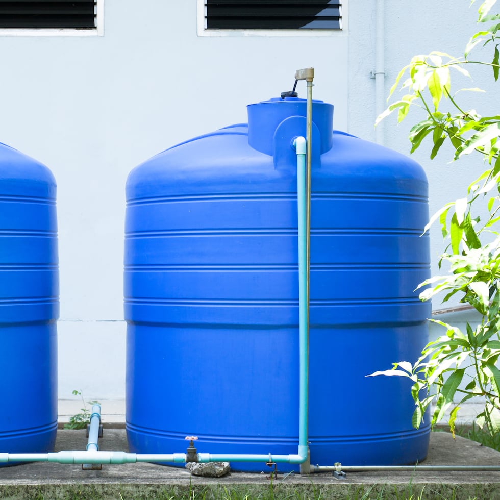 Un día sin agua o varias horas sin energía eléctrica no representan solamente una incomodidad, para un restaurante pueden significar alimentos perdidos, menos mesas atendidas o incluso no poder abrir.