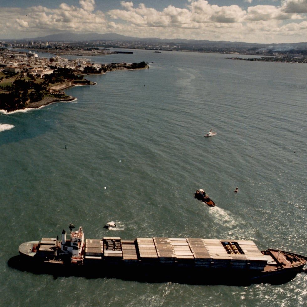 Cerca de las 9:00 p.m. del martes, 19 de enero de 1988, el poderoso viento atlántico volvió a reclamar un navío en el estrecho canal de entrada a la Bahía de San Juan.