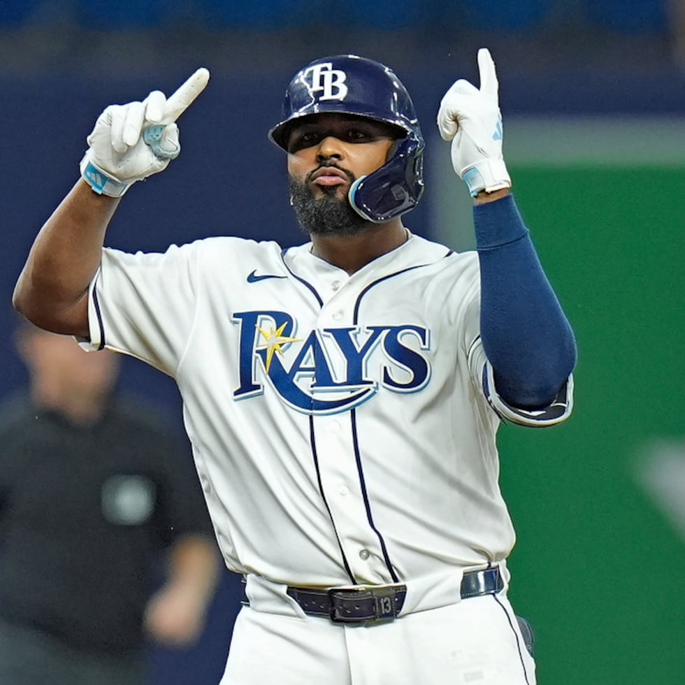 Junior Caminero se ha convertido en una de las figuras ofensivas de los Rays de Tampa Bay, al aportar poder y producción en el sorprendente arranque del equipo líder de las Grandes Ligas.