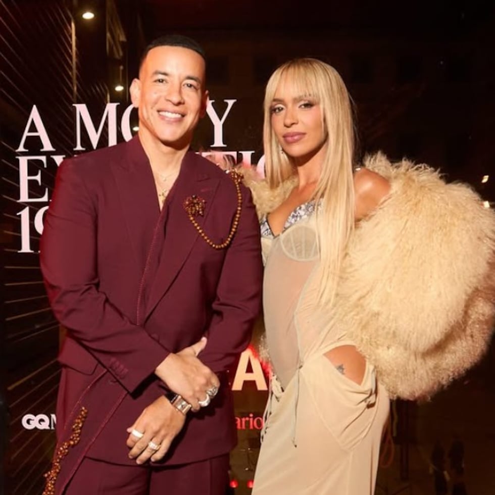 Daddy Yankee y Bad Gyal durante la entrega de galardones.