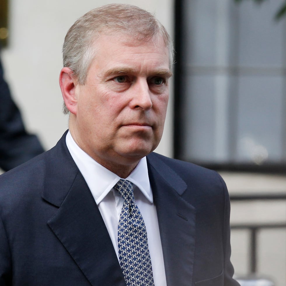 No estaba exactamente claro qué casa ocupará el civil ahora conocido como Andrés Mountbatten Windsor en la finca privada del rey en Sandringham.