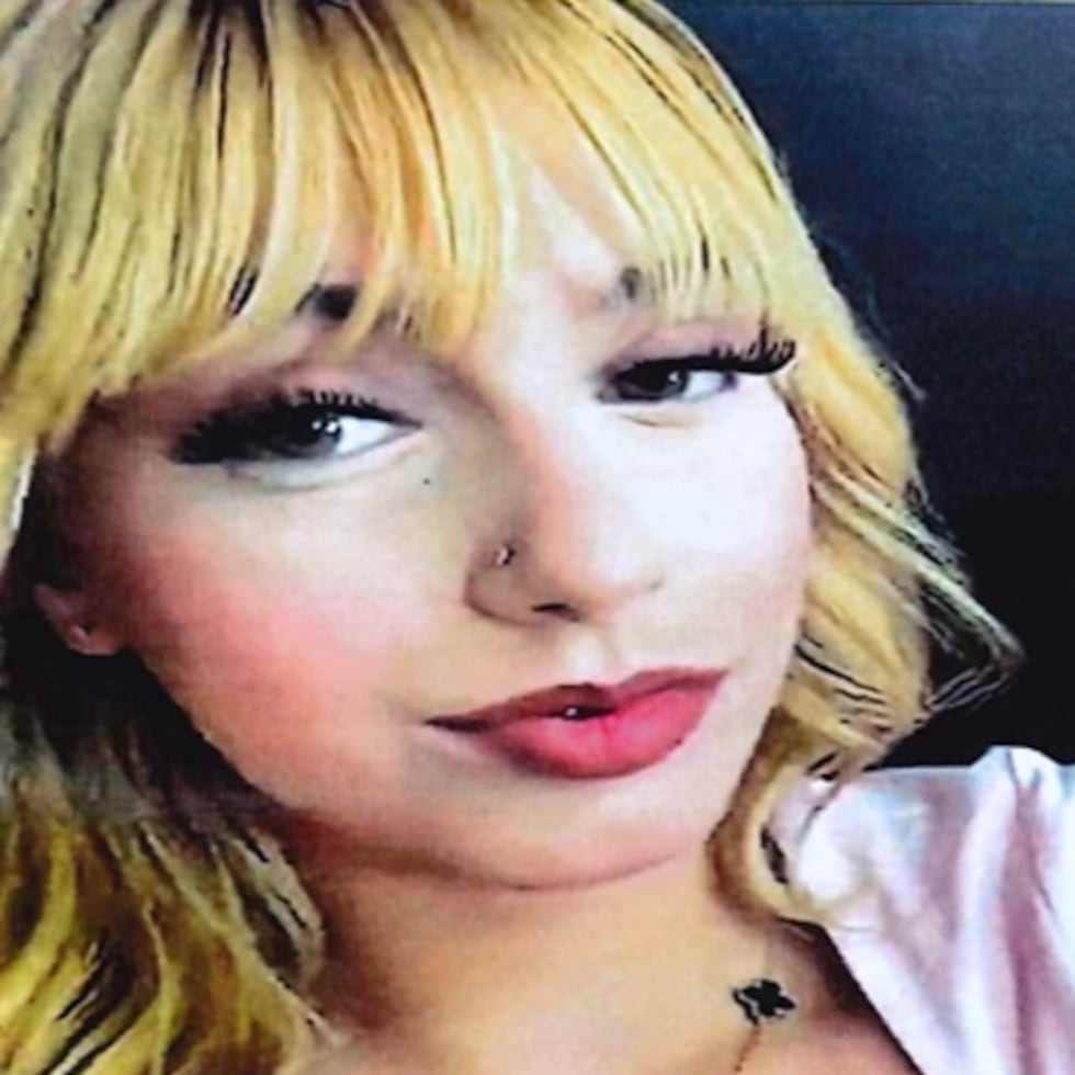 Adneliz Torres Braña, de 16 años, fue reportada desaparecida el 2 de diciembre de 2025.