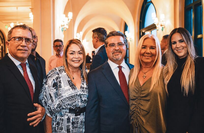 César Álvarez, Elizabeth Colón, Michael Báez, Yadira Mercado y Josette Barnes.
