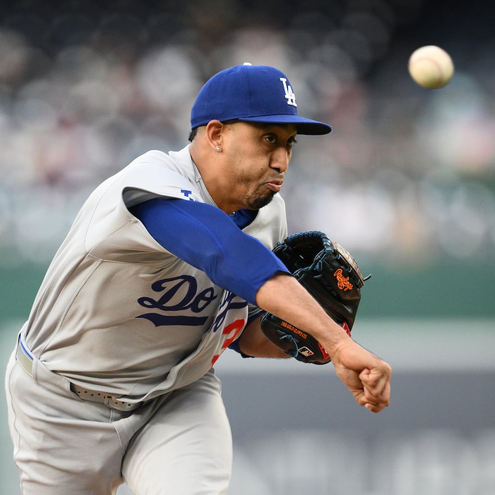Edwin Díaz cerró la novena entrada con tres ponches ante los Blue Jays.