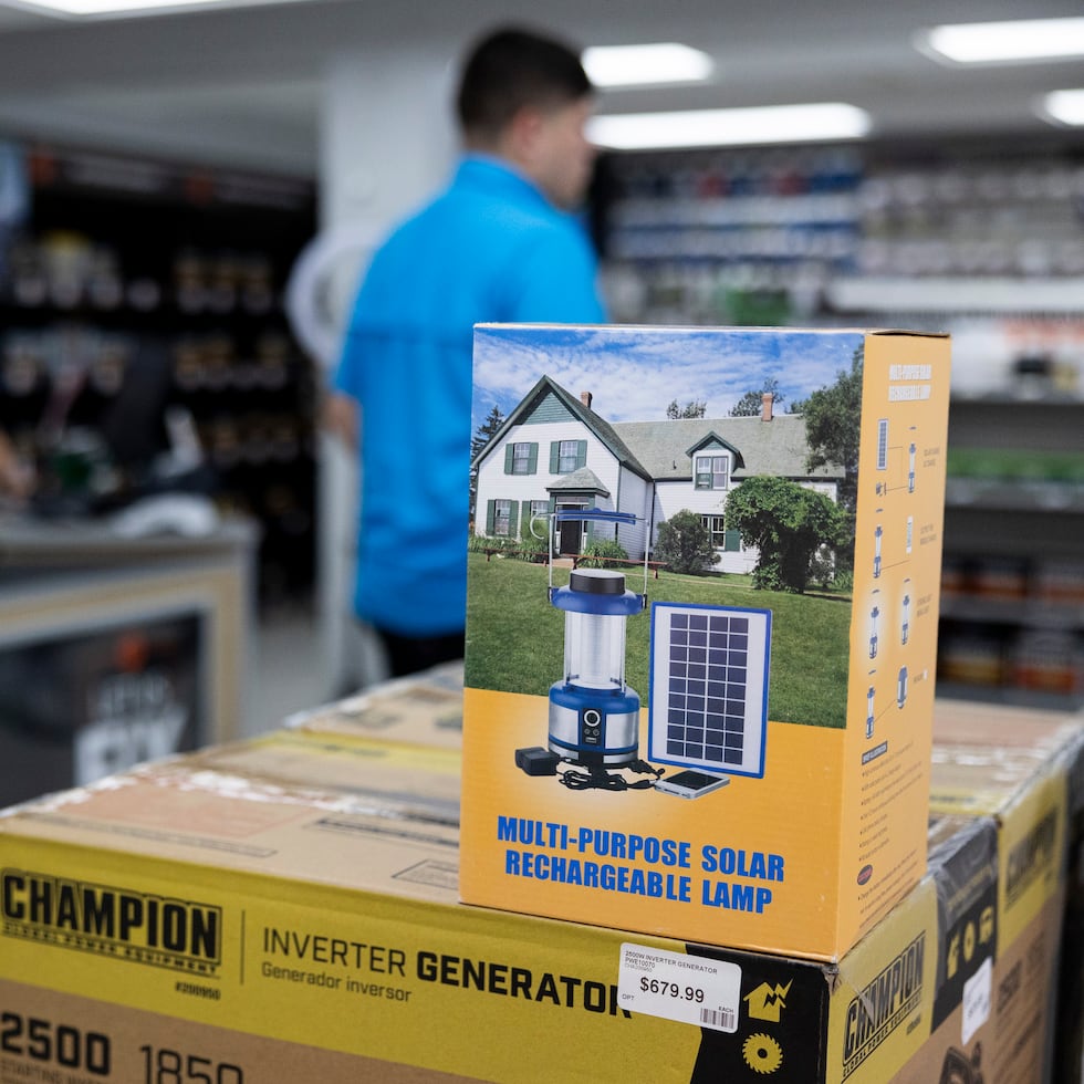 El secretario de Hacienda, Ángel Pantoja Rodríguez, destacó que esta iniciativa forma parte de las medidas dirigidas a apoyar la preparación de las familias puertorriqueñas ante el inicio de la temporada ciclónica.