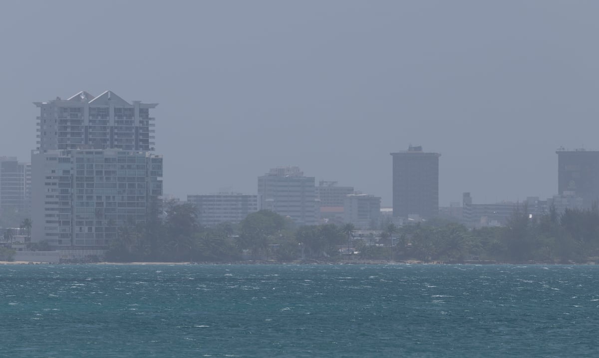 Prepárate para la bruma: ¿hasta cuándo habrá polvo del Sahara sobre Puerto Rico?
