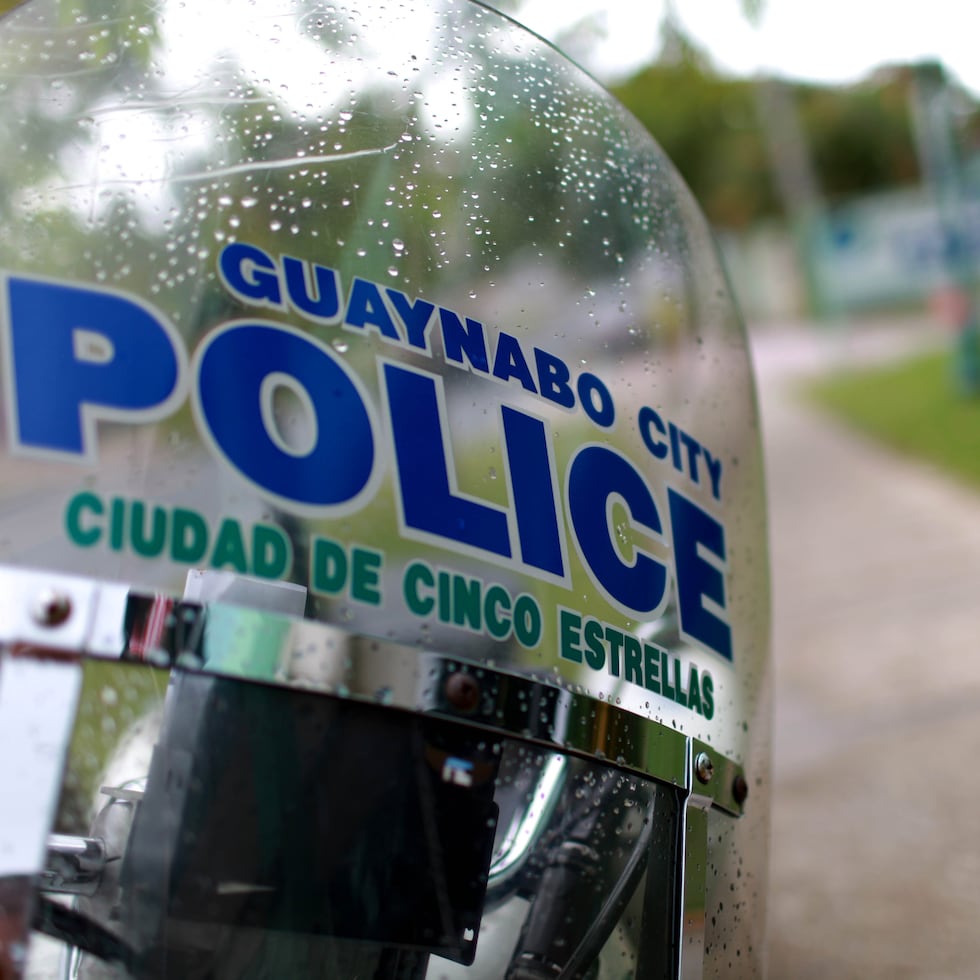 En Guaynabo, actualmente, un policía municipal gana $2,610 al mes, y son 212 agentes.