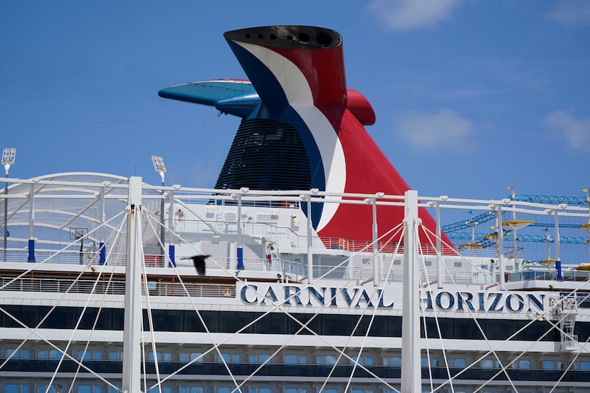 La hermanastra de Hudson, Anna Kepner, viajaba en el barco Carnival Horizon en noviembre con su familia.