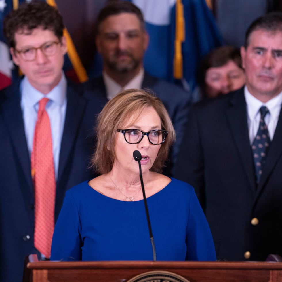 La senadora interina de Estados Unidos recién nombrada, Darline Graham Nordone, habla con miembros de la prensa después de ser designada para ocupar la vacante dejada por el fallecimiento de su hermano, el senador estadounidense Lindsey Graham, en el Capitolio estatal el lunes 13 de julio de 2026, en Columbia, Carolina del Sur.