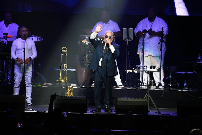 El banquete musical continuó con los temas “Idilio de amor y “El gran varón” a cargo del legendario cantante y trombonista Willie Colón.