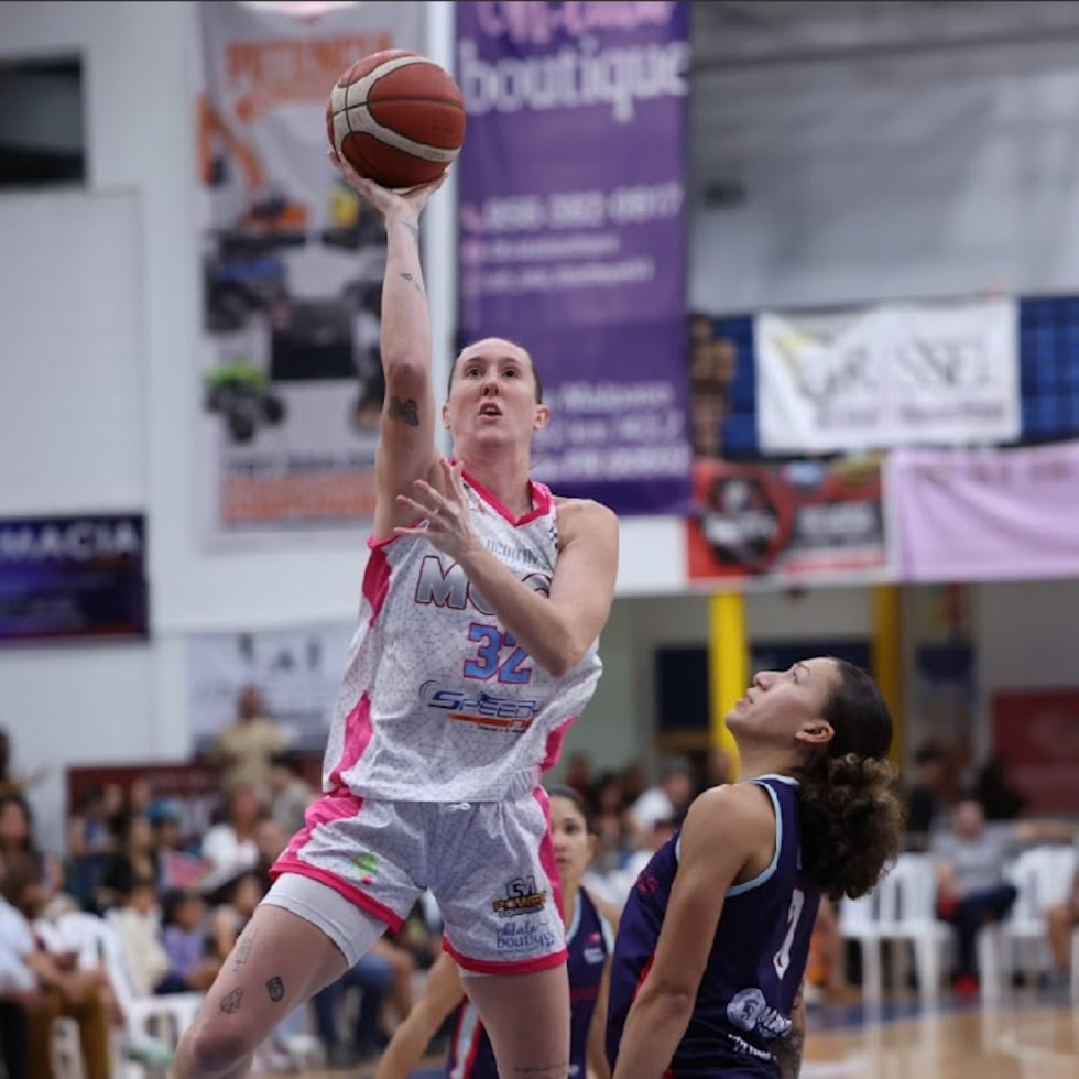 Leigha Brown lideró a las Explosivas de Moca con 26 puntos y cinco asistencias.