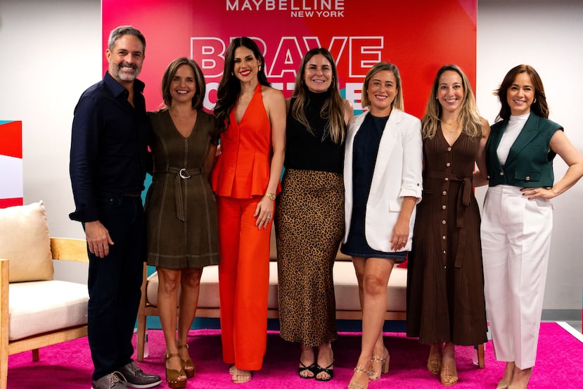 Carlos Cobián, Lilly Oronoz, Gil López, Dra. María Velasco, Natalie Pietri, Liana Camacho y Gabriela García.