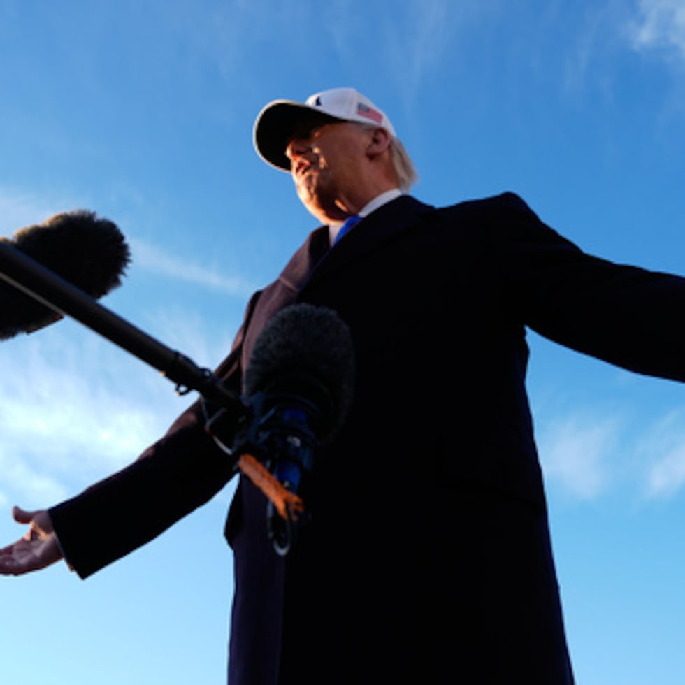 El presidente Donald Trump se queja cada vez más de la cobertura mediática del conflicto en Irán.