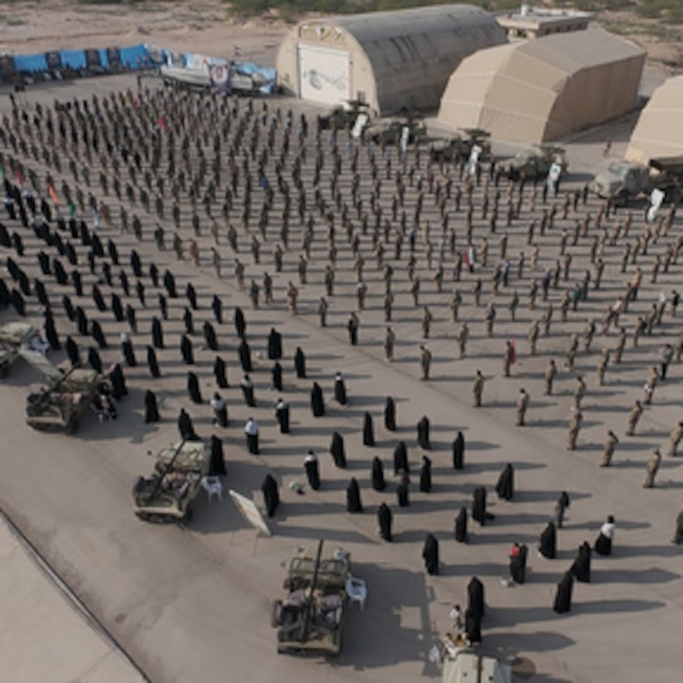 Los temores sobre el estrecho hicieron que el petróleo se disparara el lunes, para luego caer rápidamente después de que Trump sugiriera que la guerra podría estar cerca de su fin.