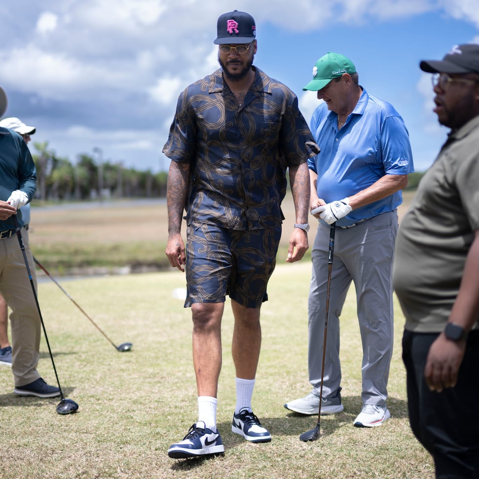 El exjugador de la NBA, Carmelo Anthony, en el campo del Grand Reserve Golf Club en Río Grande, tomando parte en el YMCA Invitational Golf Tournament 2026.
