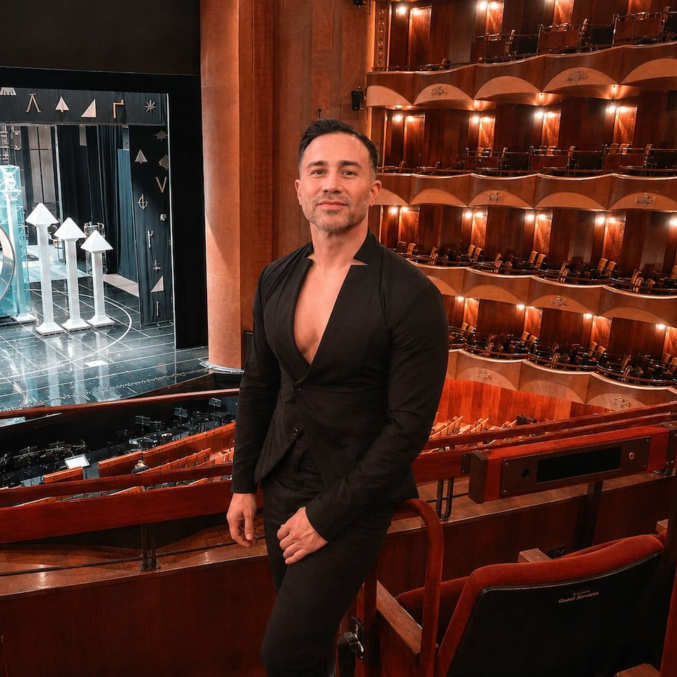 Puerto Rican dancer César Abreu has been a member of the Metropolitan Opera for the past 20 years.