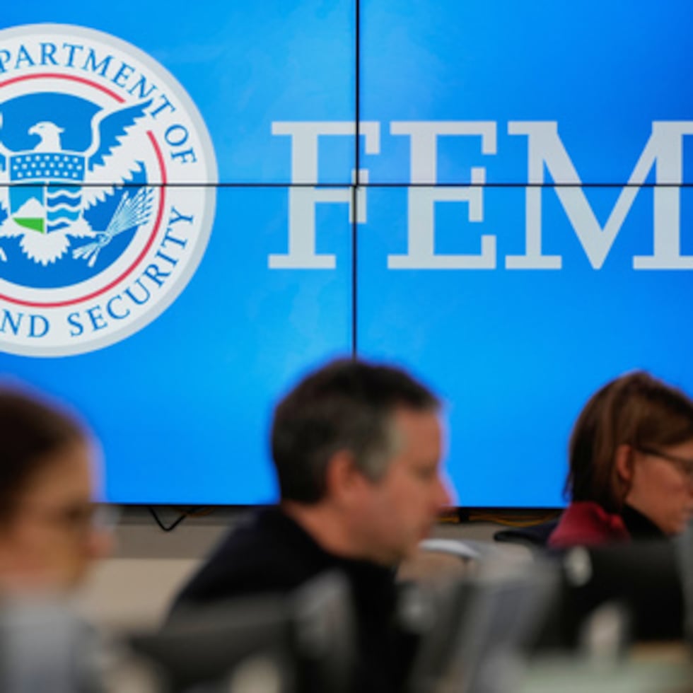 La agencia también aprobó $564,900 bajo el Programa de Subvenciones para la Mitigación de Riesgos (HMGP) para el Mariana Flood Control Project.