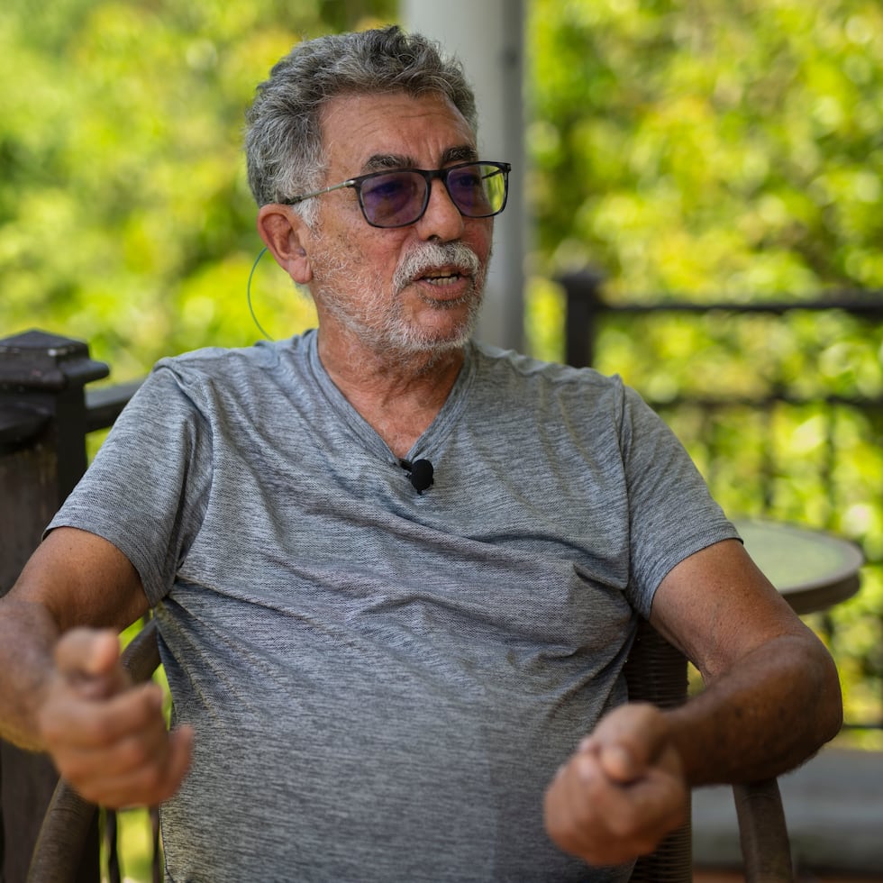 Norberto Montalvo buscó por su cuenta hogares que pudieran dar el servicio que su hijo necesita, pero no encontró.