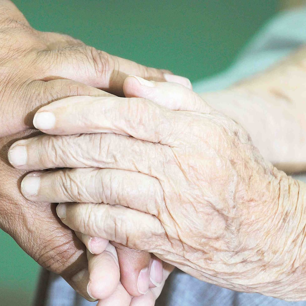 Según las autoridades, la perjudicada tenía 65 años de edad.
