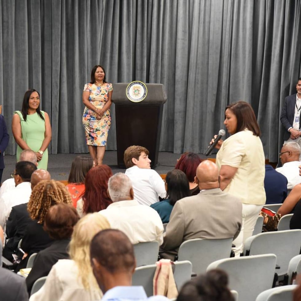 La secretaria de Estado, Rosachely Rivera Santana, inició el martes una ronda de reuniones con las comunidades inmigrantes en Puerto Rico para escuchar sus necesidades principales. La primera jornada fue con líderes dominicanos.