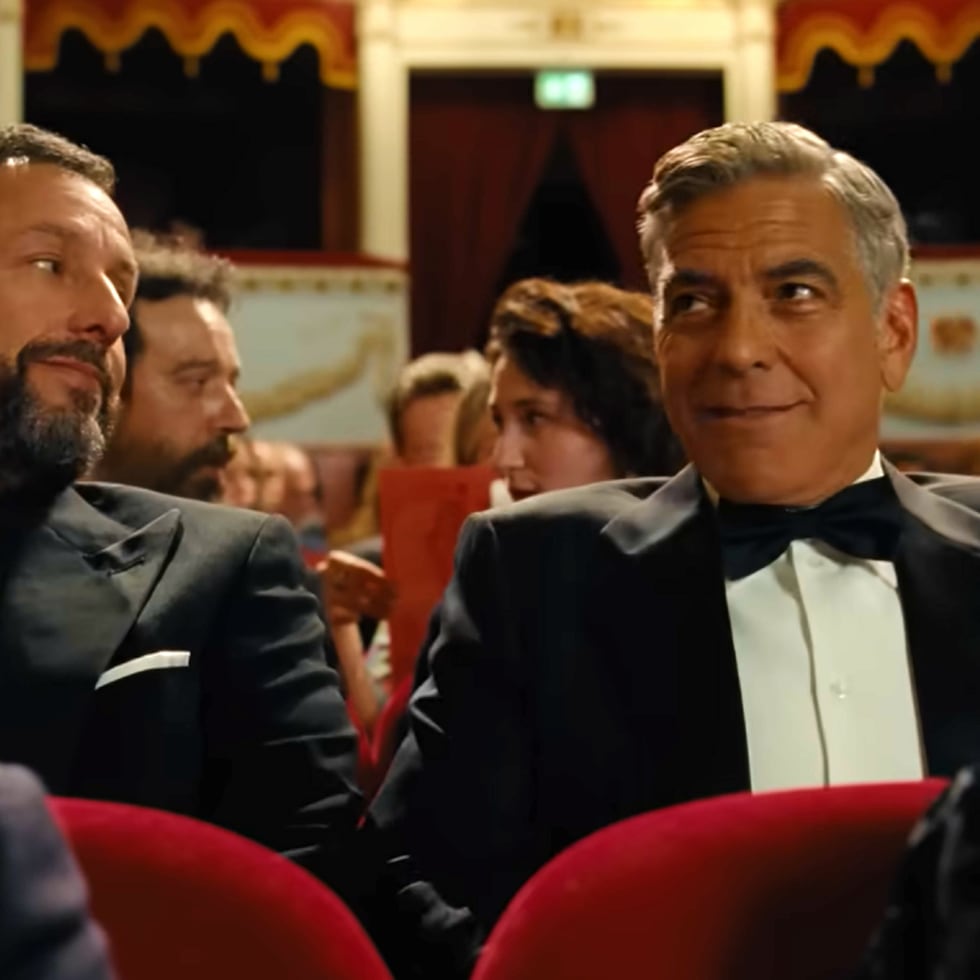 La película "Jay Kelly" está protagonizada por Adam Sandler, a la izquierda, y George Clooney, a la derecha.