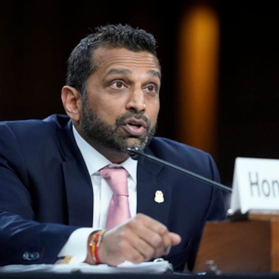 El director del FBI, Kash Patel, declara durante la sesión de la Comisión Judicial del Senado sobre la supervisión de la Oficina Federal de Investigación.