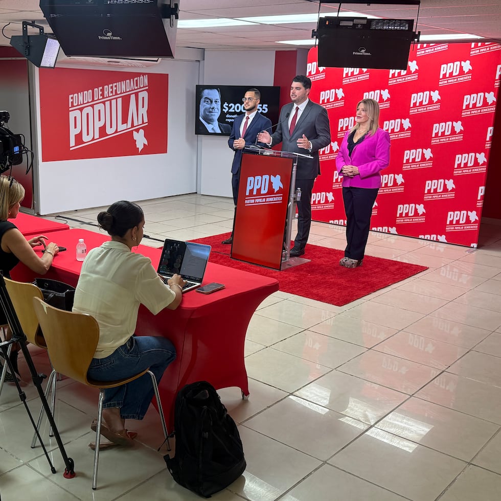 Fotos de la conferencia de prensa en la sede del PPD.