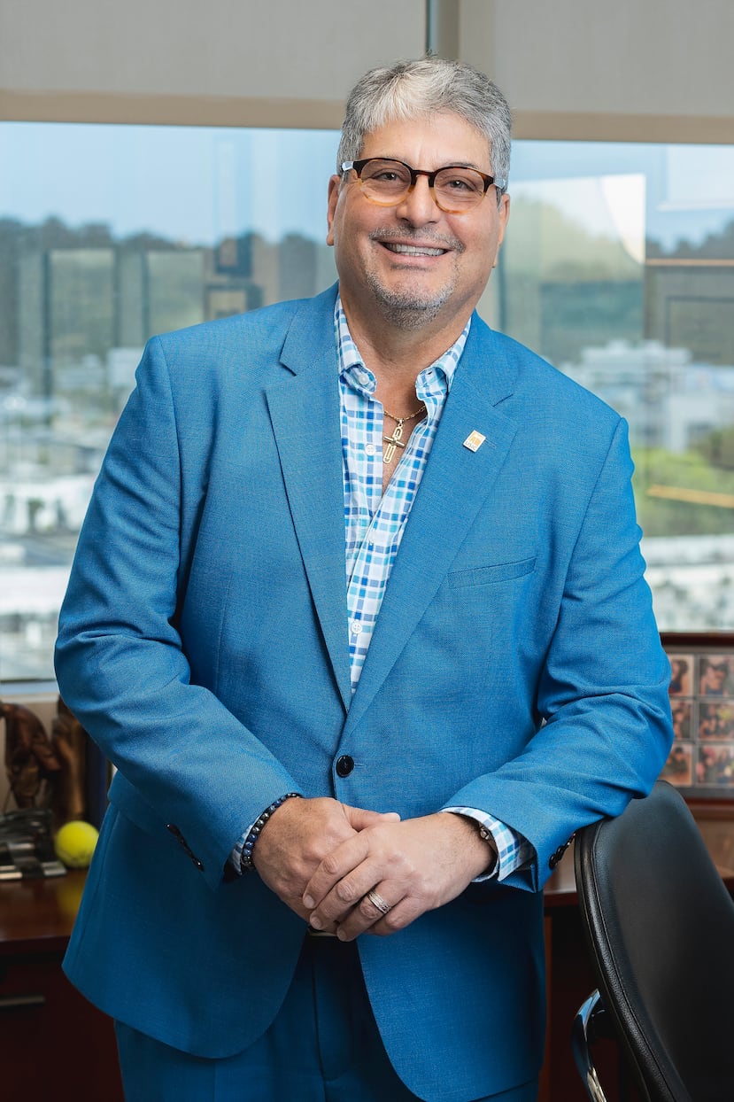 Frederick Millán se mantendrá activo en USIC como miembro de la Junta de Directores.